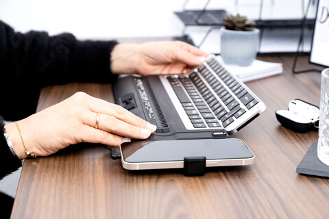 Activator QWERTY keyboard Smart Dock V2