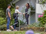 Anouk auf Treppe klein
